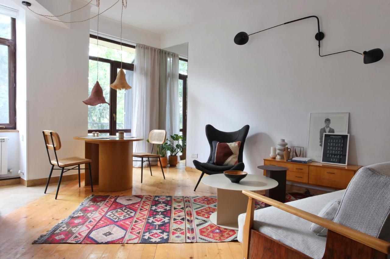 Apartment Peaceful Bohemian - Location *
